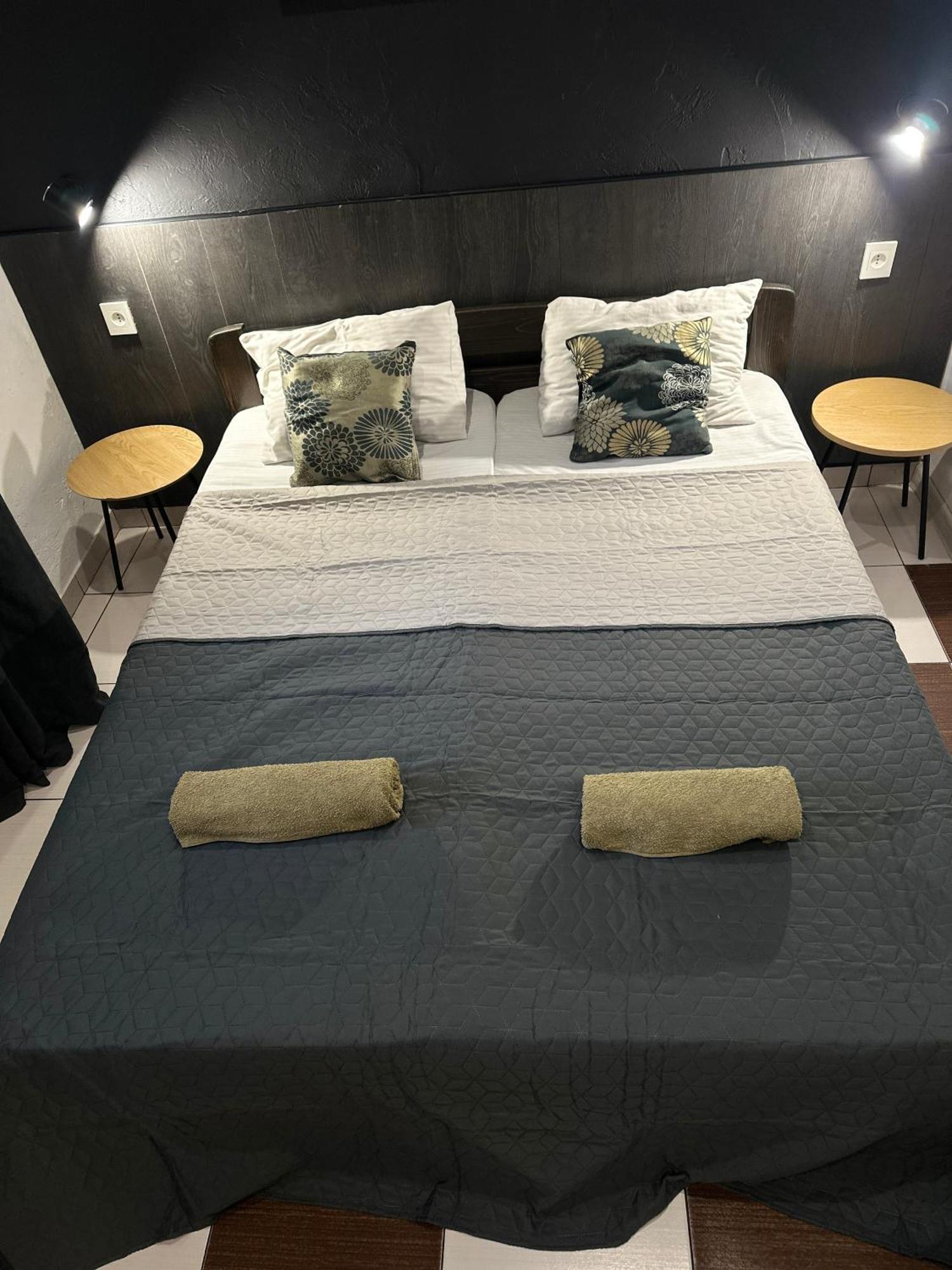 Le Reve City Hostel Odessa Buitenkant foto